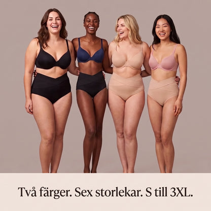 Fyra kvinnor sida vid sida i trosan två färger och sex storlekar
