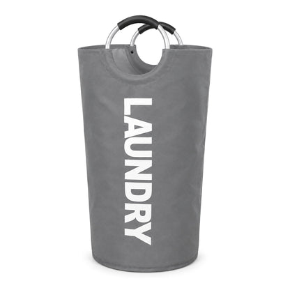 Grå hopfällbar tvättkorg med vit text LAUNDRY på vit bakgrund